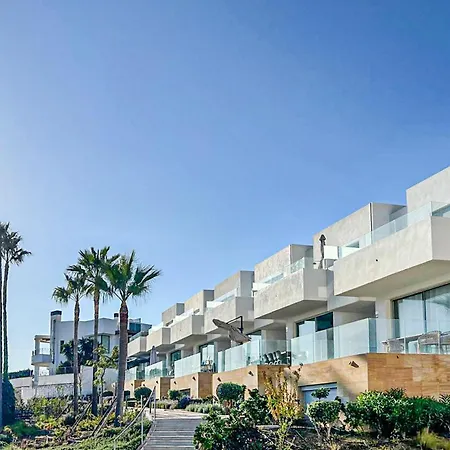 4 Bedroom Gorgeous In Fuengirola Ferienhaus Fuengirola